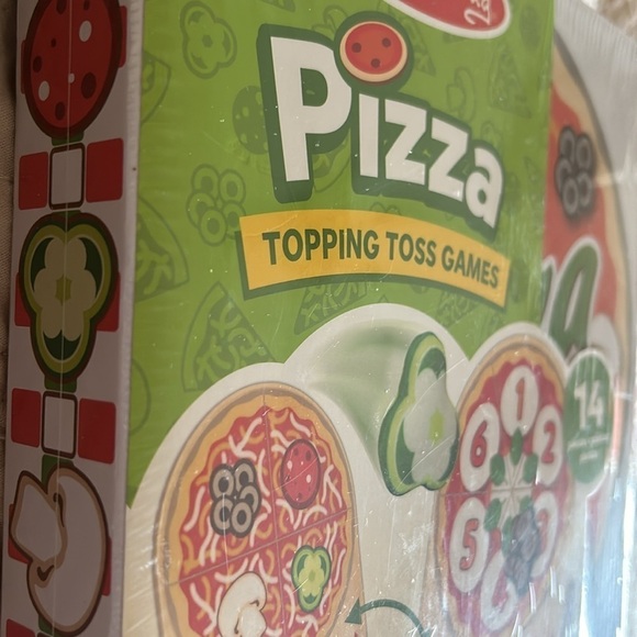 Melissa & Doug Pizza Topping Toss Games/ SEALED - Picture 8 of 11